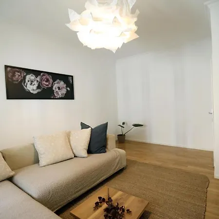 Neu Renoviertes, Behagliches Haus *
