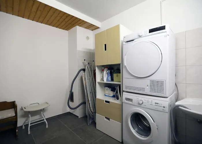 110m2 Basecamp - Dolomiten, Weissensee Und Adria Apartman Oberdrauburg